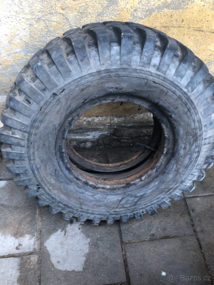 Pneu 10,5-16