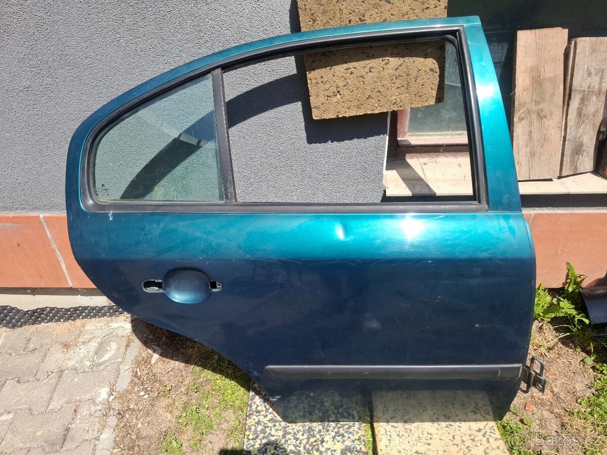 Skoda Octavia Liftback boční dveře