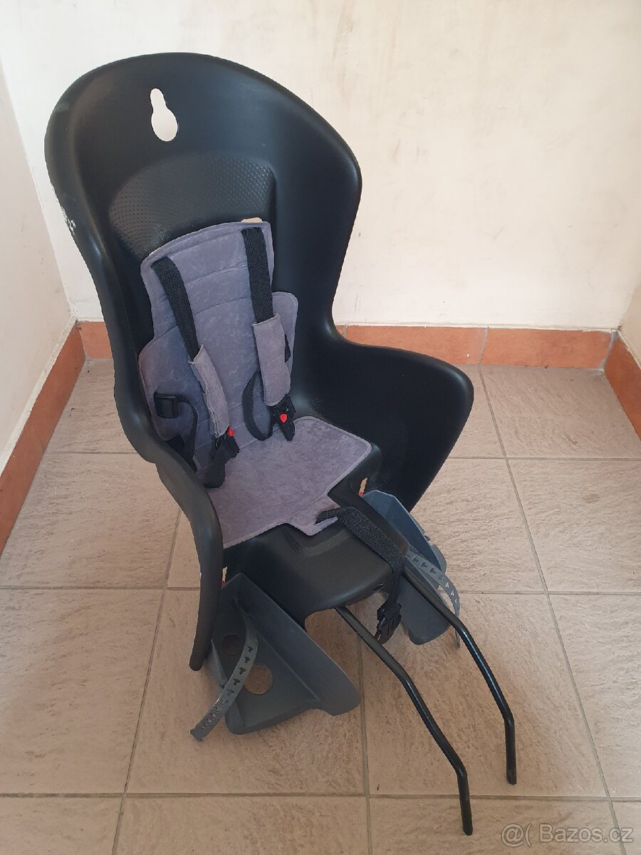 Dětská sedačka + 2 × držák na kolo