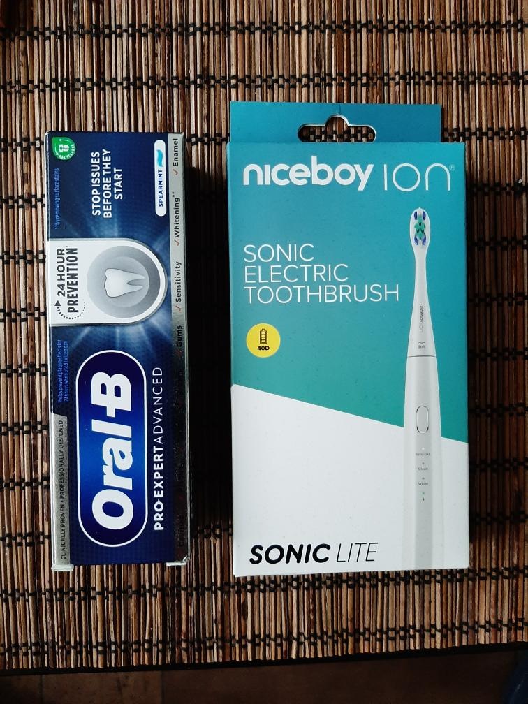 Sonický zubní kartáček Niceboy ION Sonic Lite IPX7 bílá barv