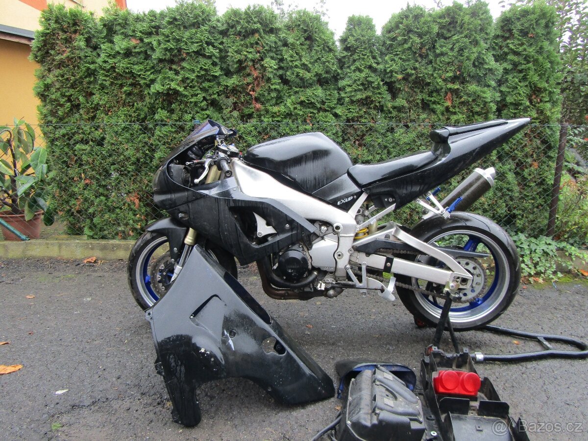 Yamaha YZF R1 RN01
