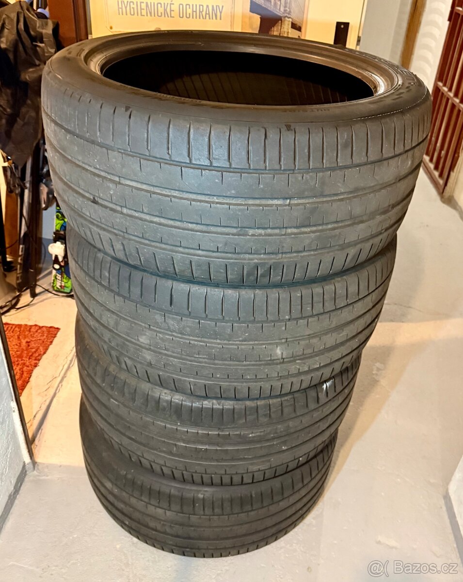 Letní sada 4ks 295/40 R21 XL Falken Azenis