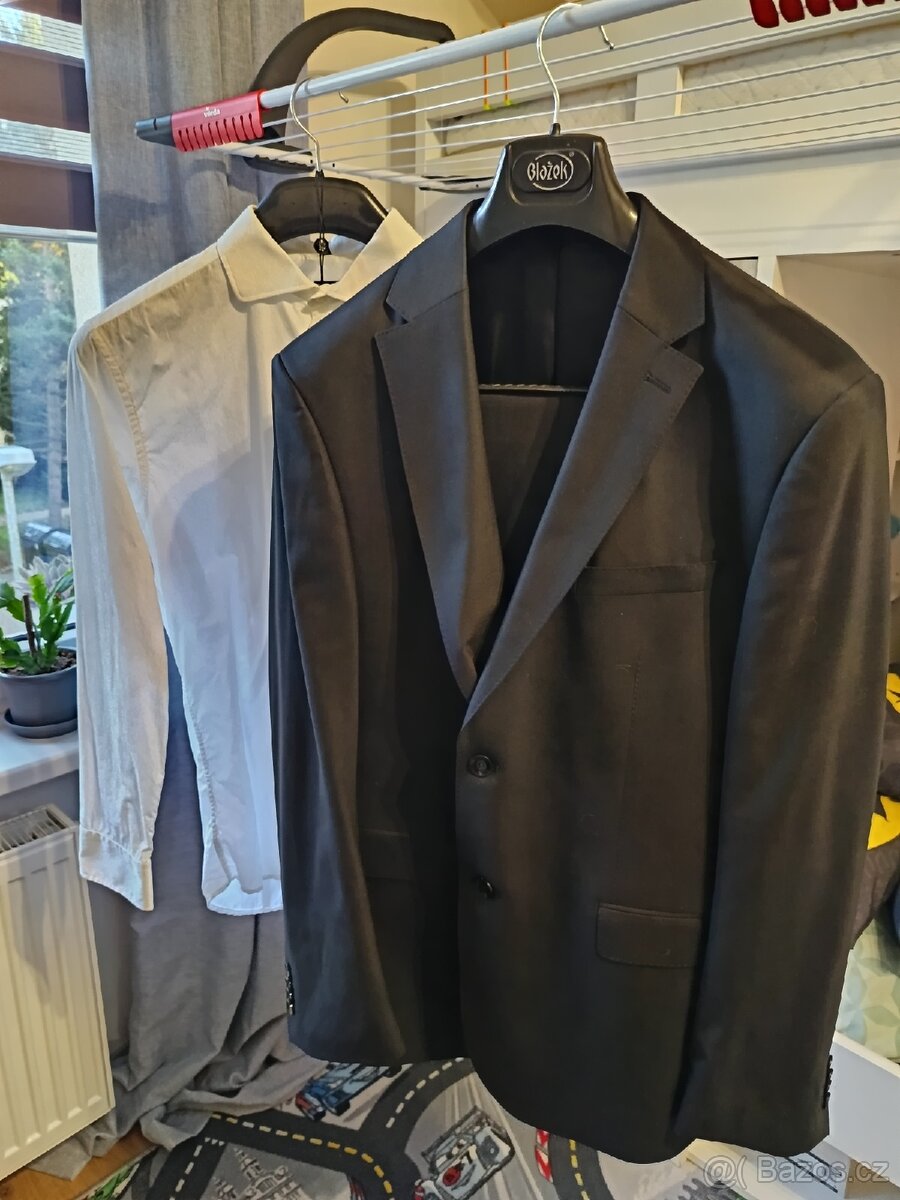 Pánský společenský oblek zn. Blažek