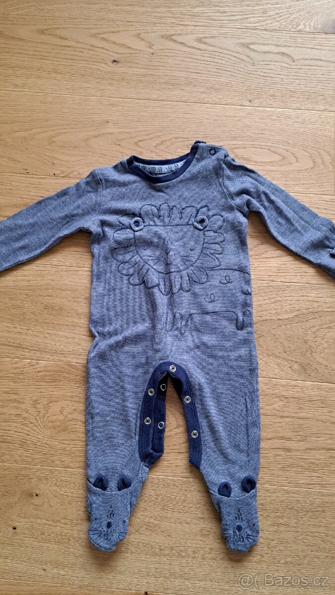 Chlapecké pyžamo FF 3-6M. Odpovida spis 2-5M.
