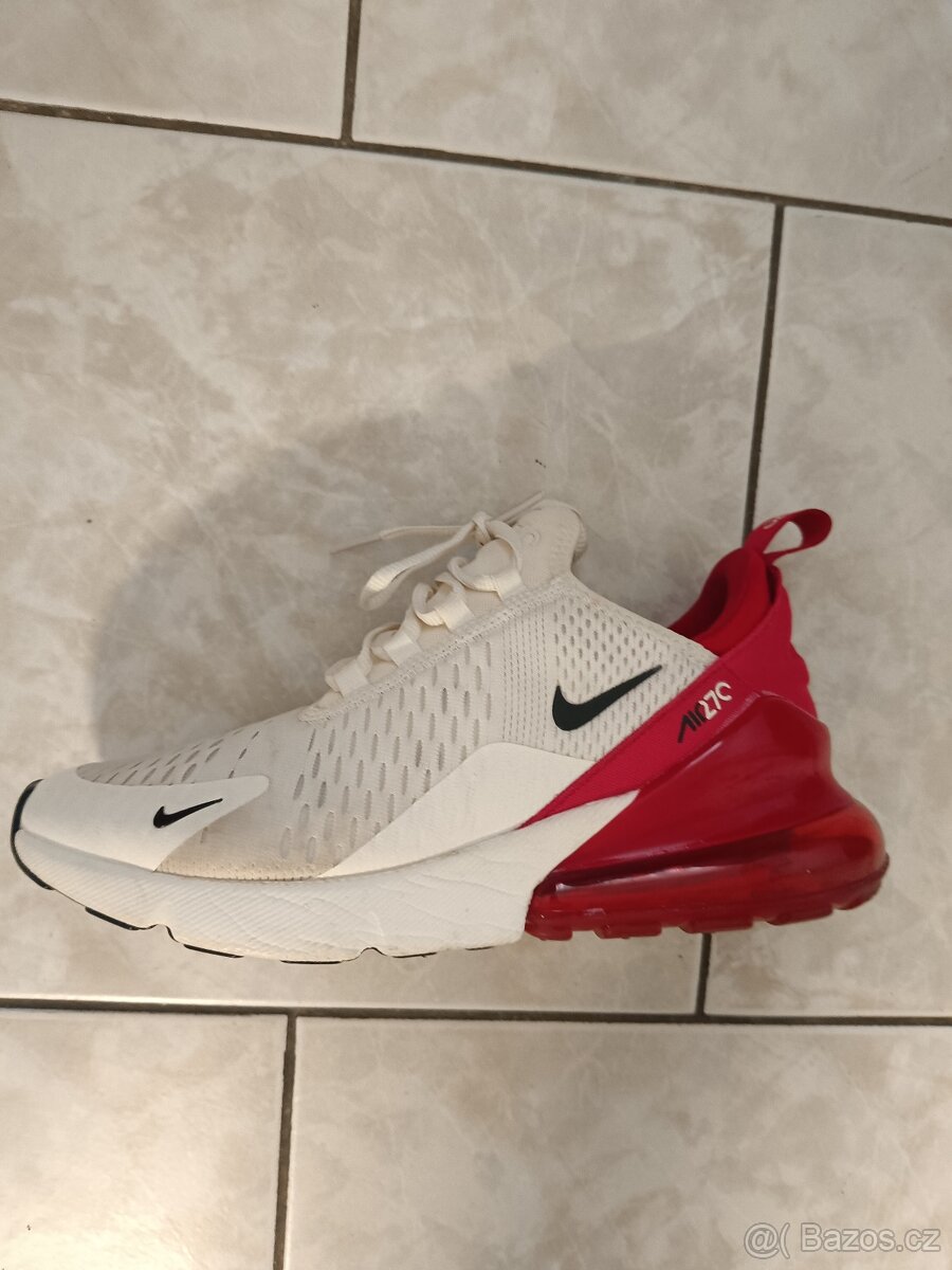 Nike Air Max 270