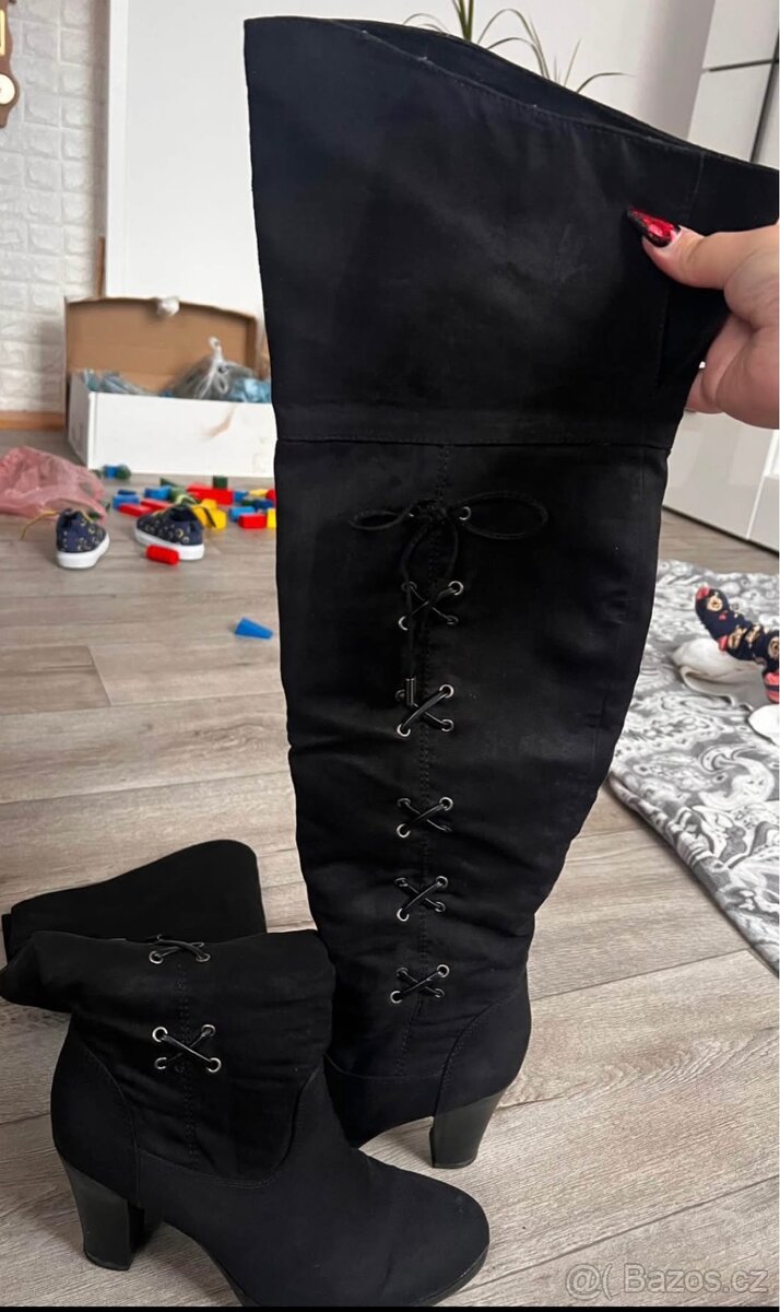 Vysoké kozačky na podpatku