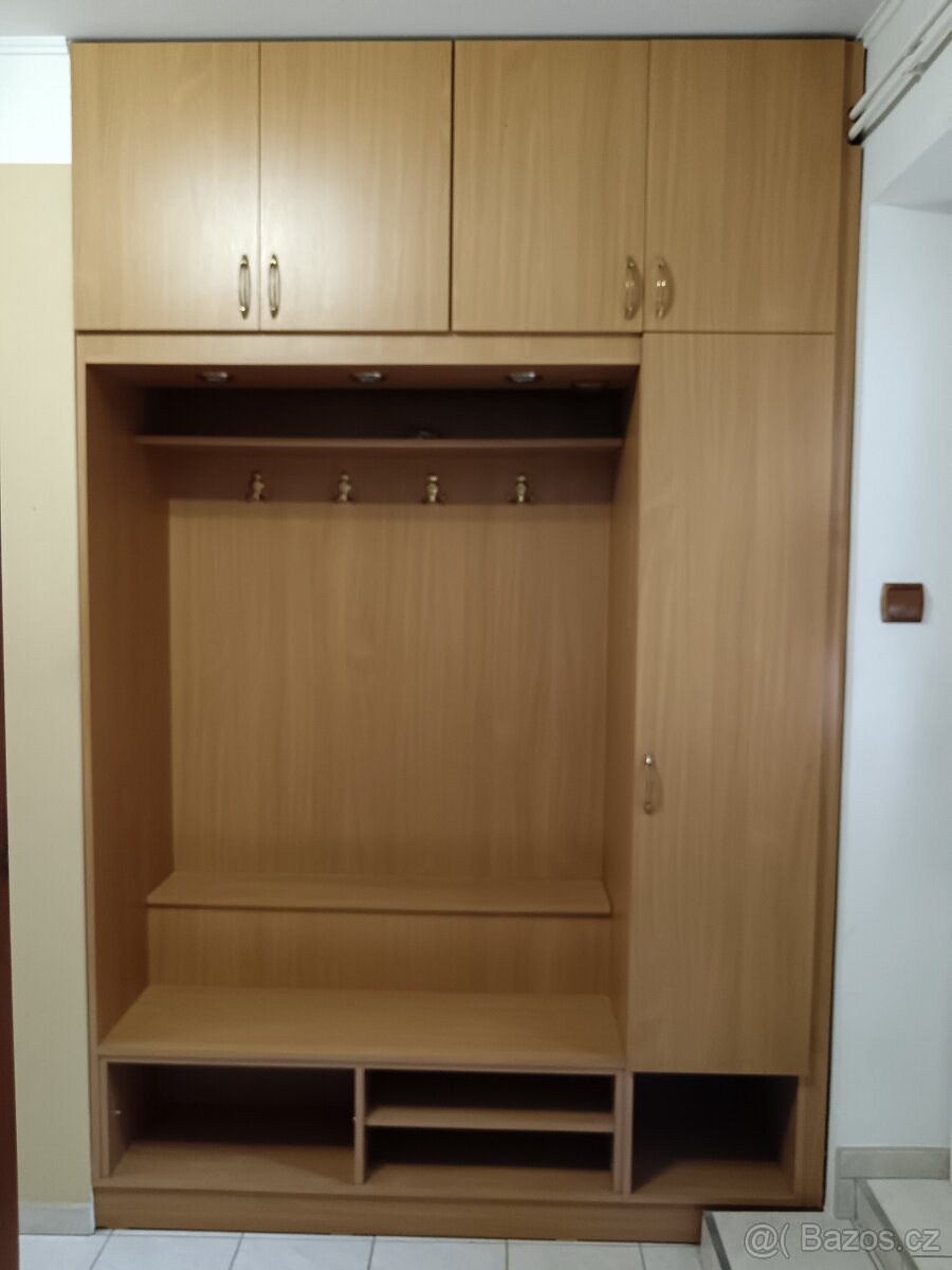 Předsíňová stěna