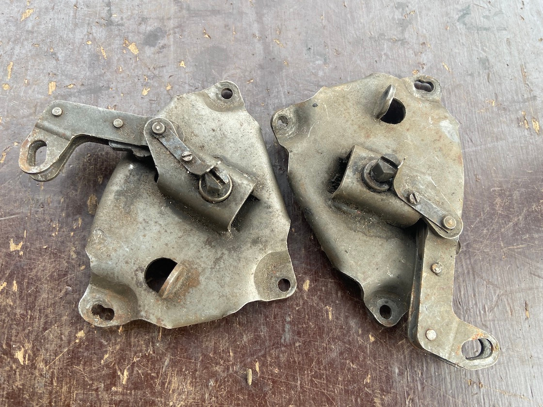 PREDÁM vypínaní spojky JAWA 250 350 panelka