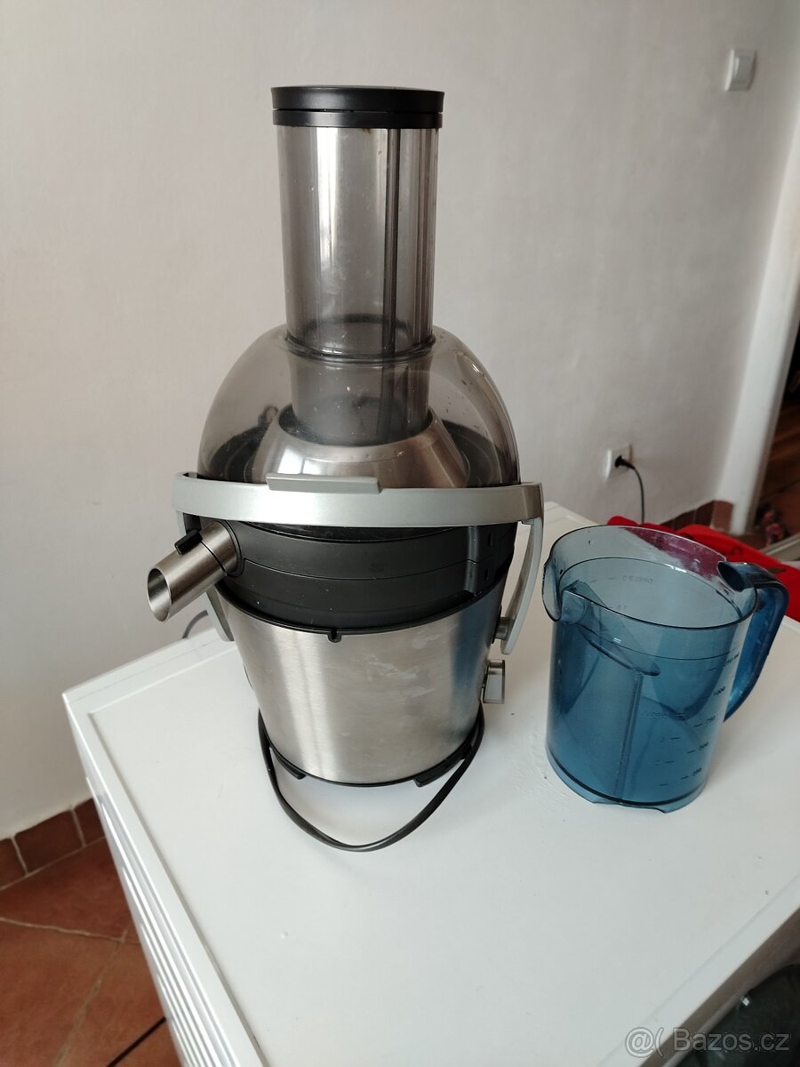 Odšťavňovač v top stavu, málo používaný