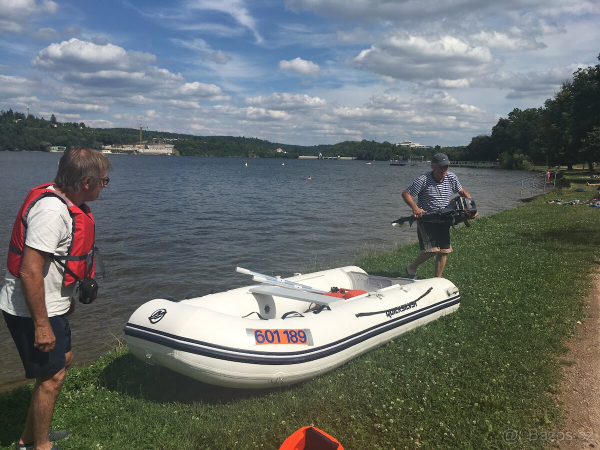Člun Quicksilver Airdeck 320+ Yamaha 8HP 2T sleva