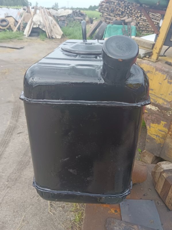 Olejova nadrz TATRA 815