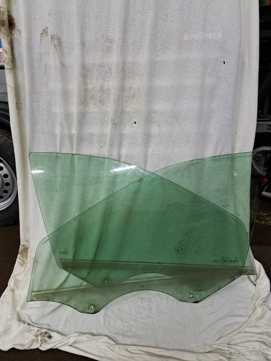 Bocni okénka MB w203