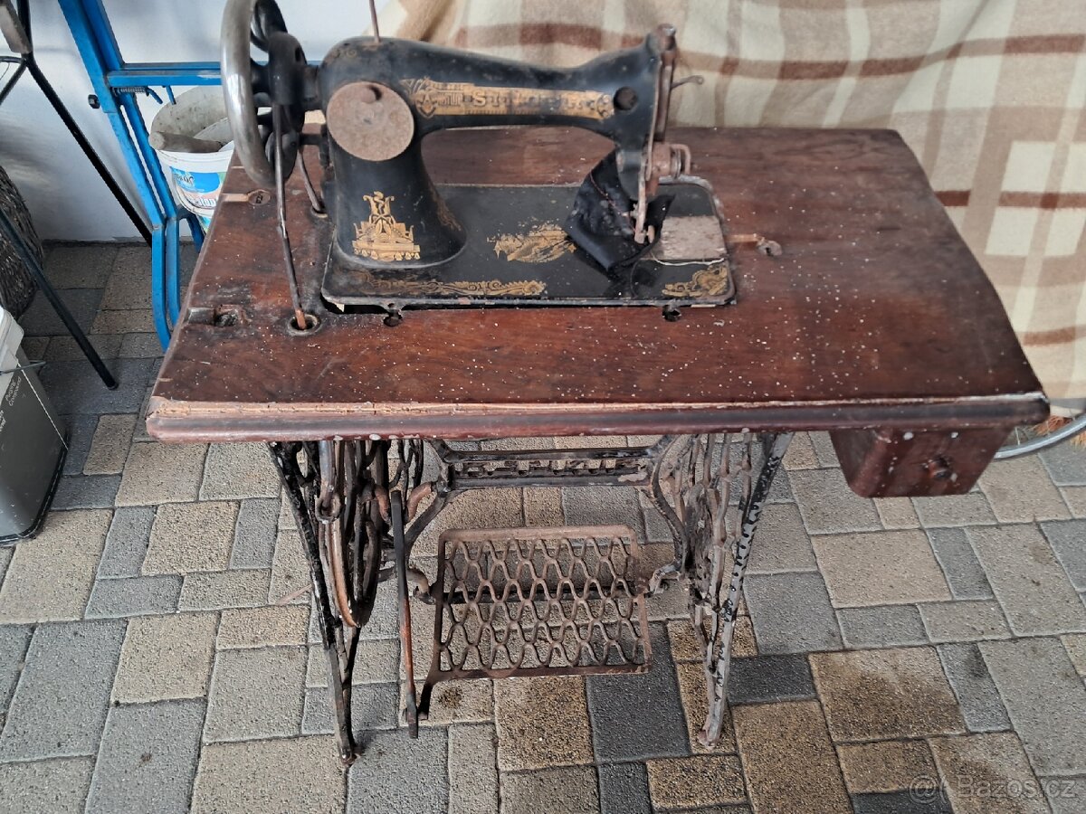 Šicí stroj Singer