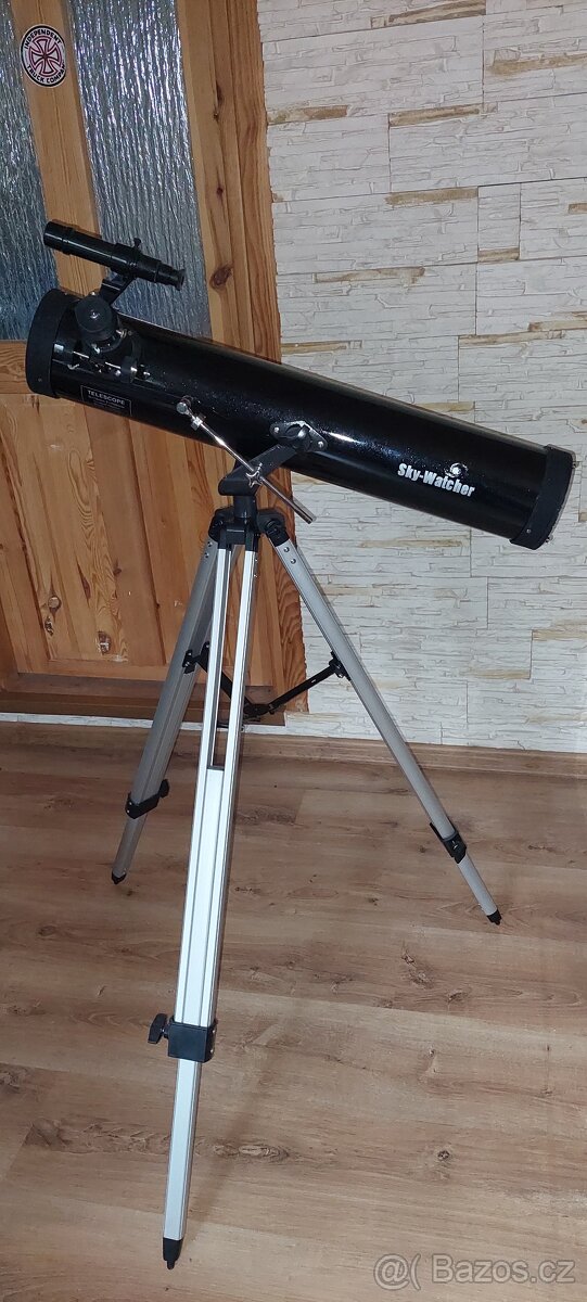Hvězdářský dalekohled Skywatcher N 76/700 Astrolux