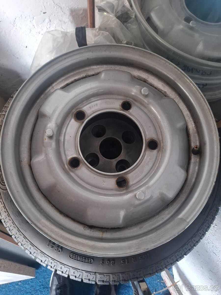 Saab 96, plechové disky r15