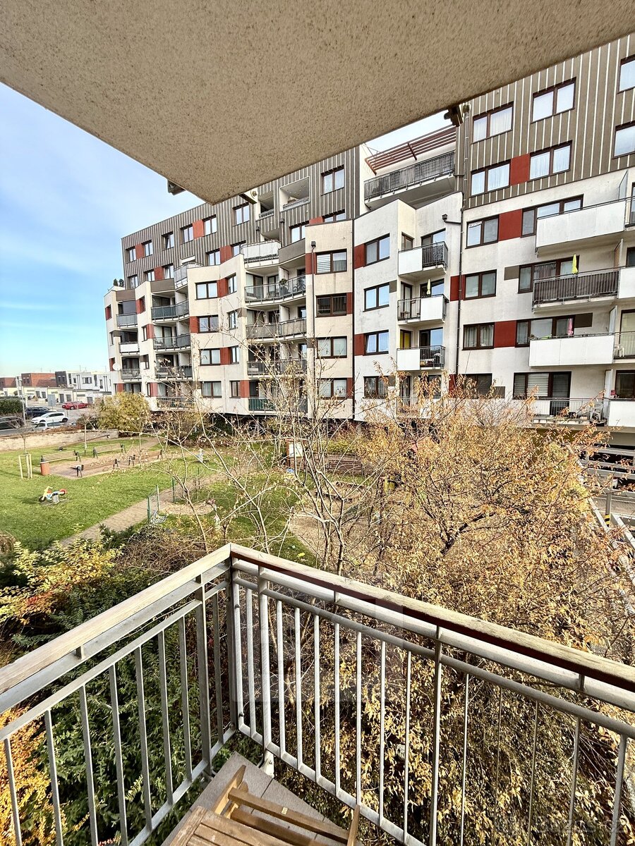 Pronájem bytu 3+kk/2xB/PS, Praha 10 - ul.Kryšpínova
