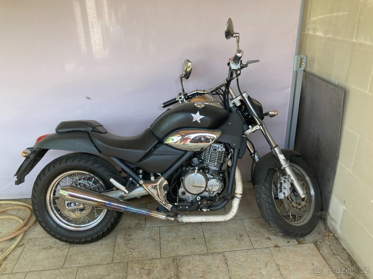 Suzuki Beta Jonathan 350