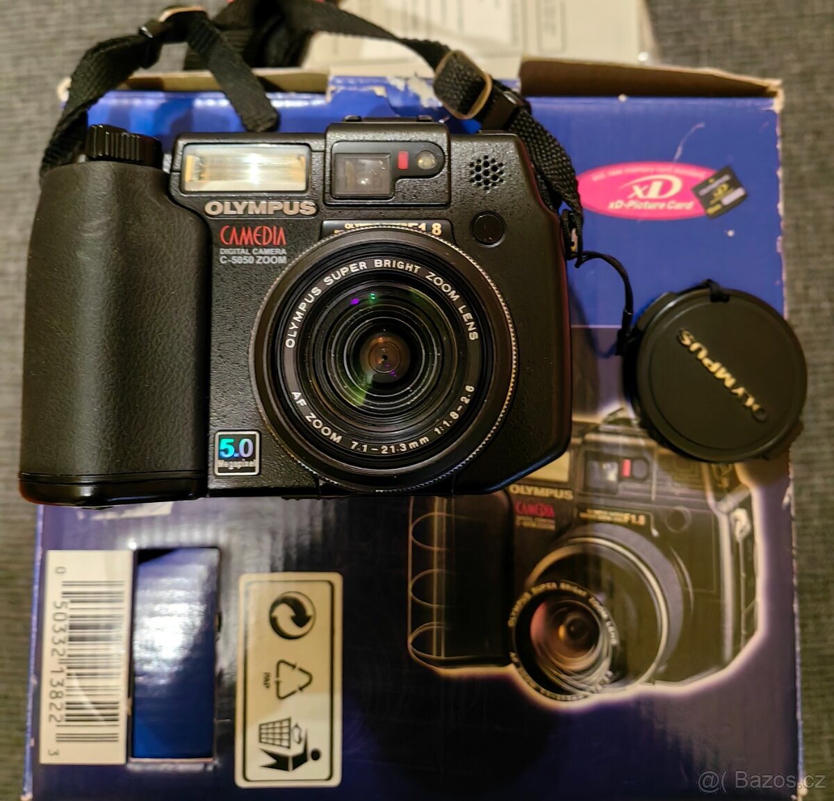 Olympus C-5050, CCD, f1.8-2.8