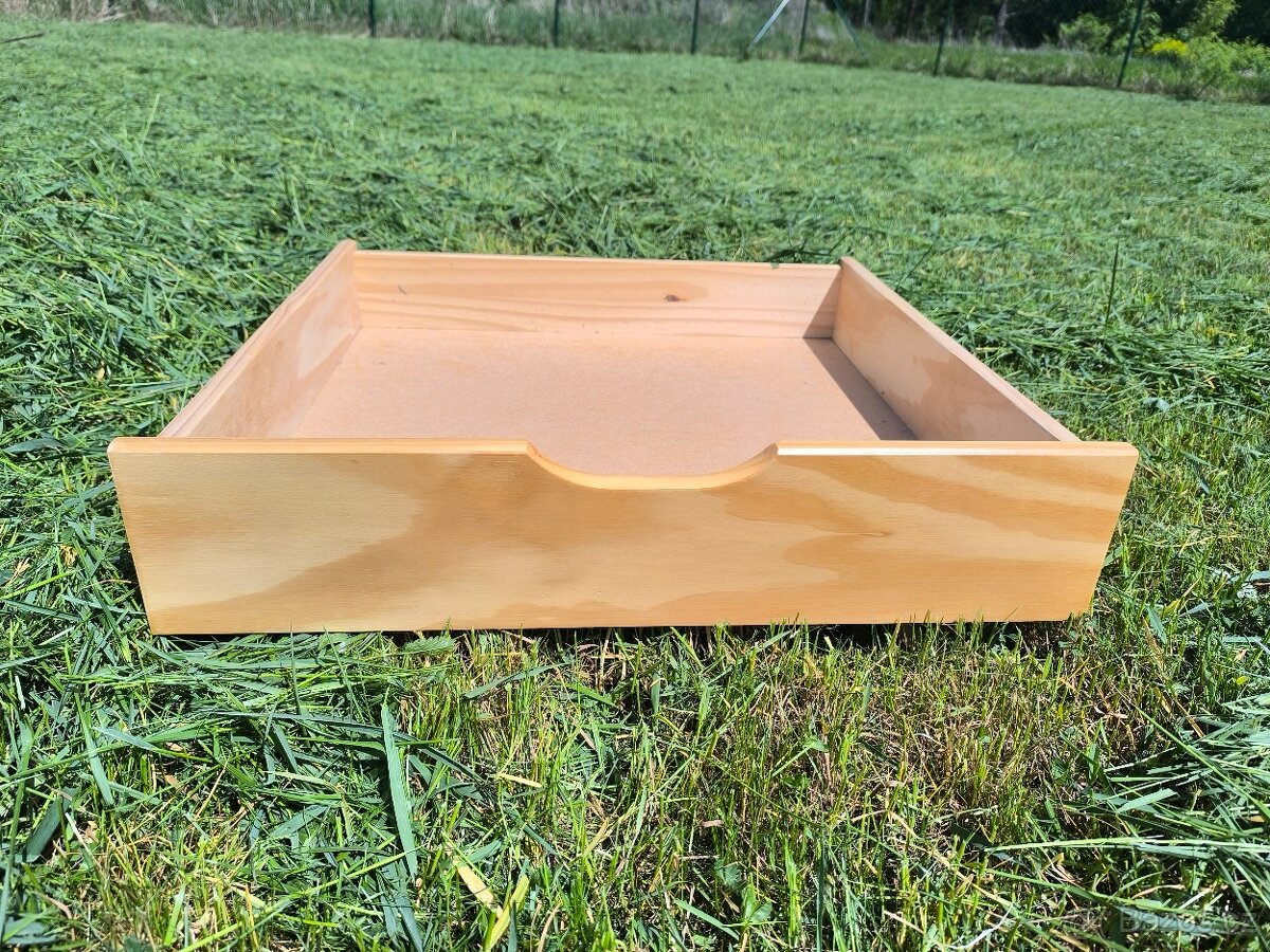 3 úložné šuplíky pod postel