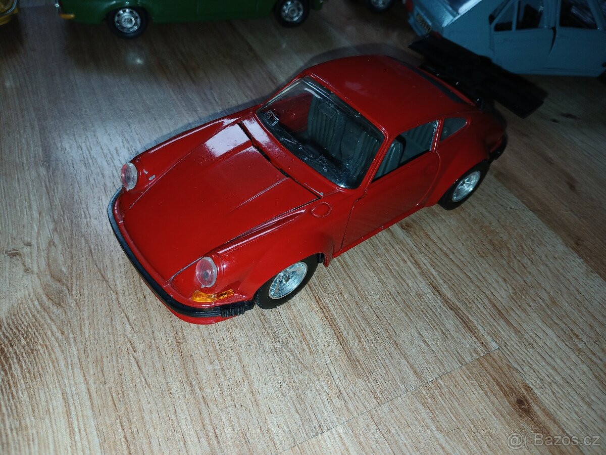 Porsche 911 1:24 bburago Made in Italy