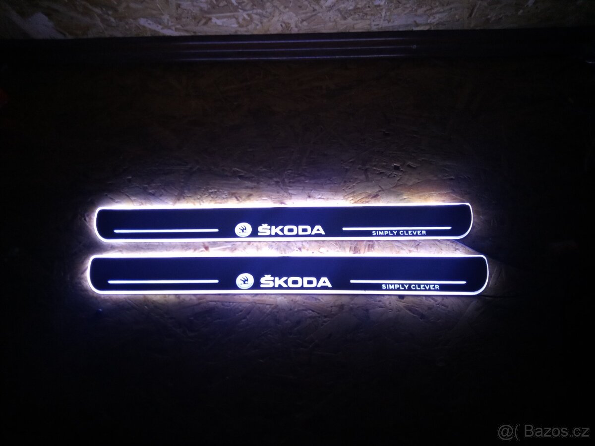světelné led prahy pro vozy ŠKODA