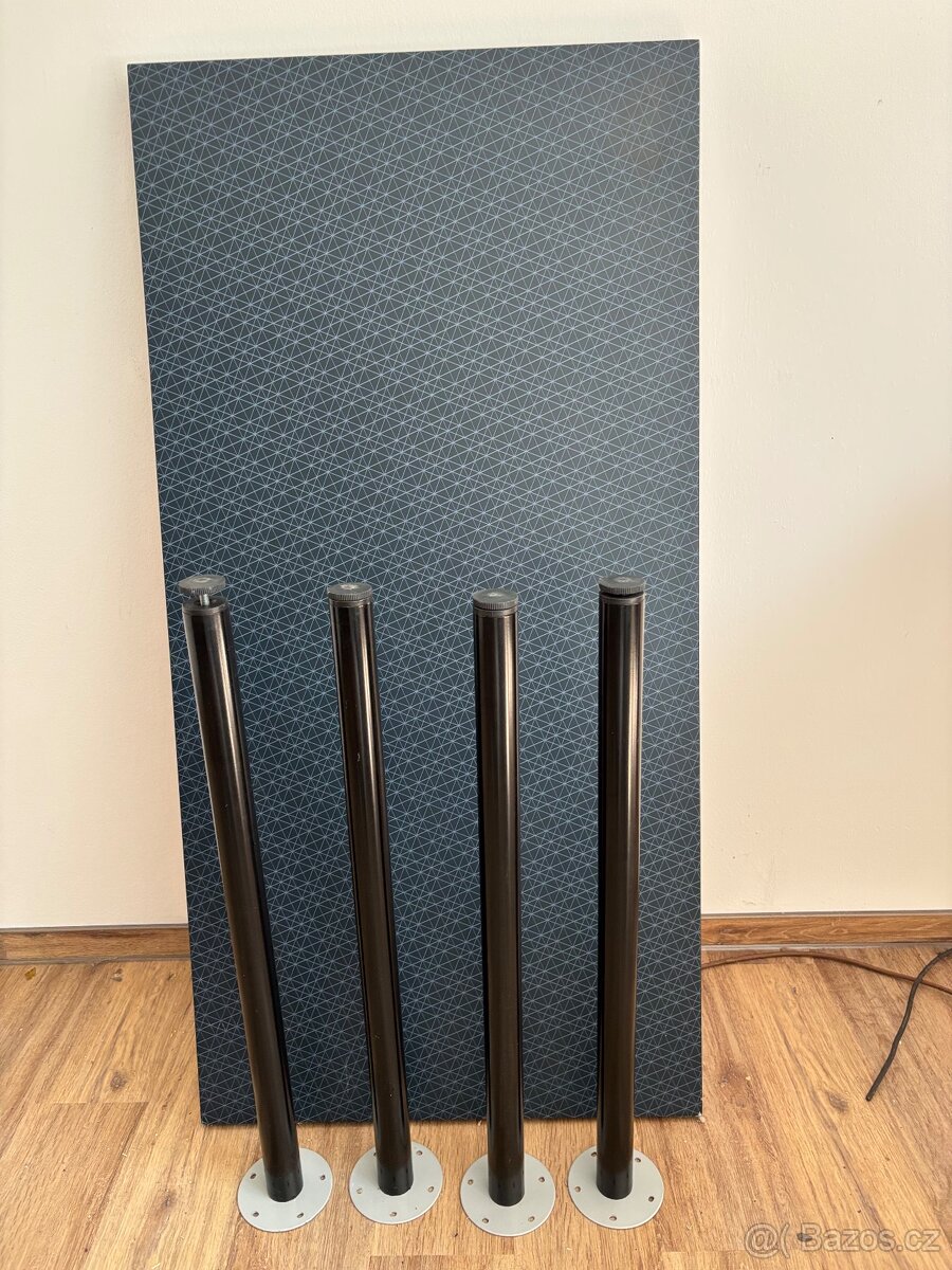 Stůl Ikea