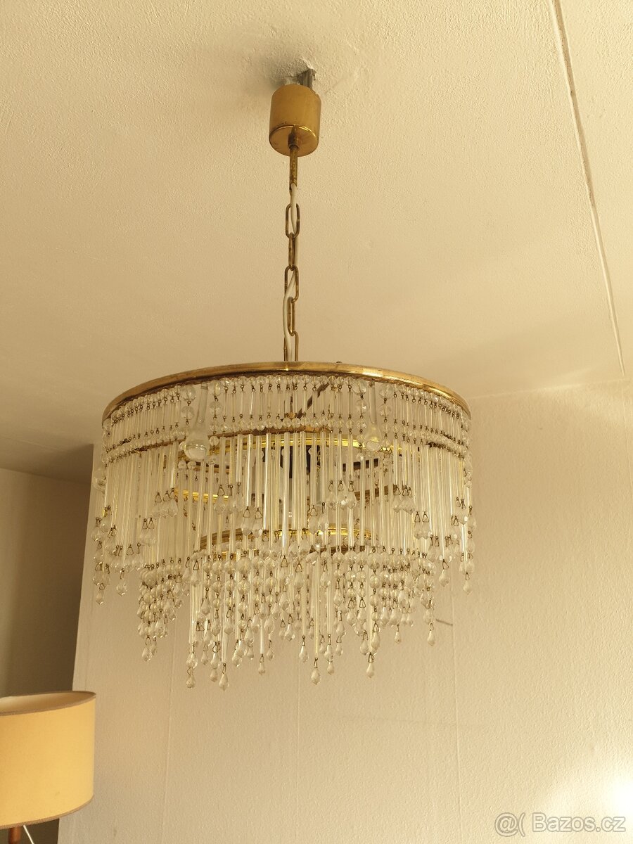 Křišťálový lustr