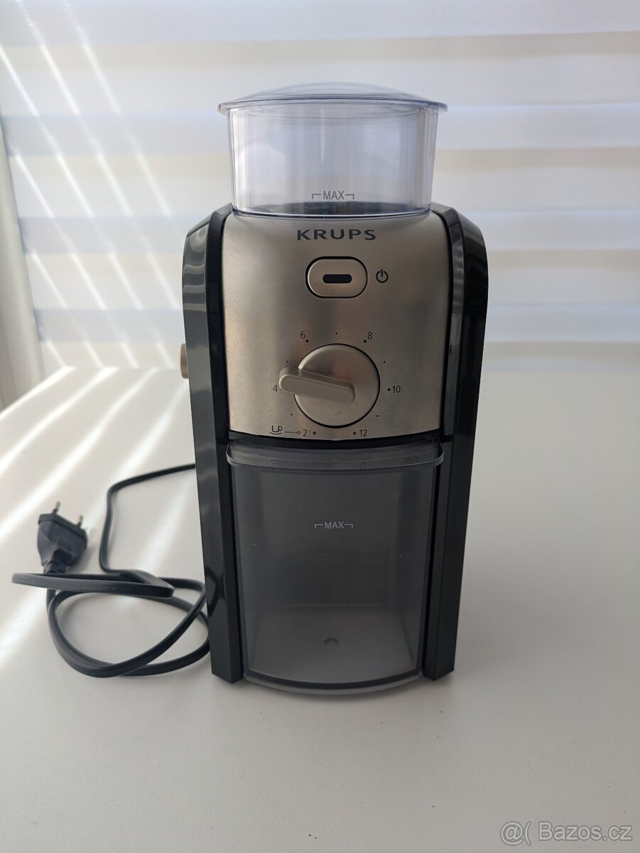 Elektrický mlýnek na kávu KRUPS GVX242 s mlecími kameny