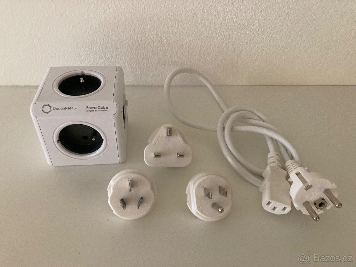 Cestovní adaptér PowerCube ReWirable USB