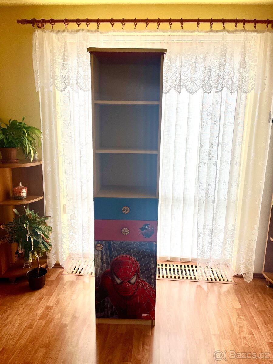 Prodám dětskou skříň Spiderman