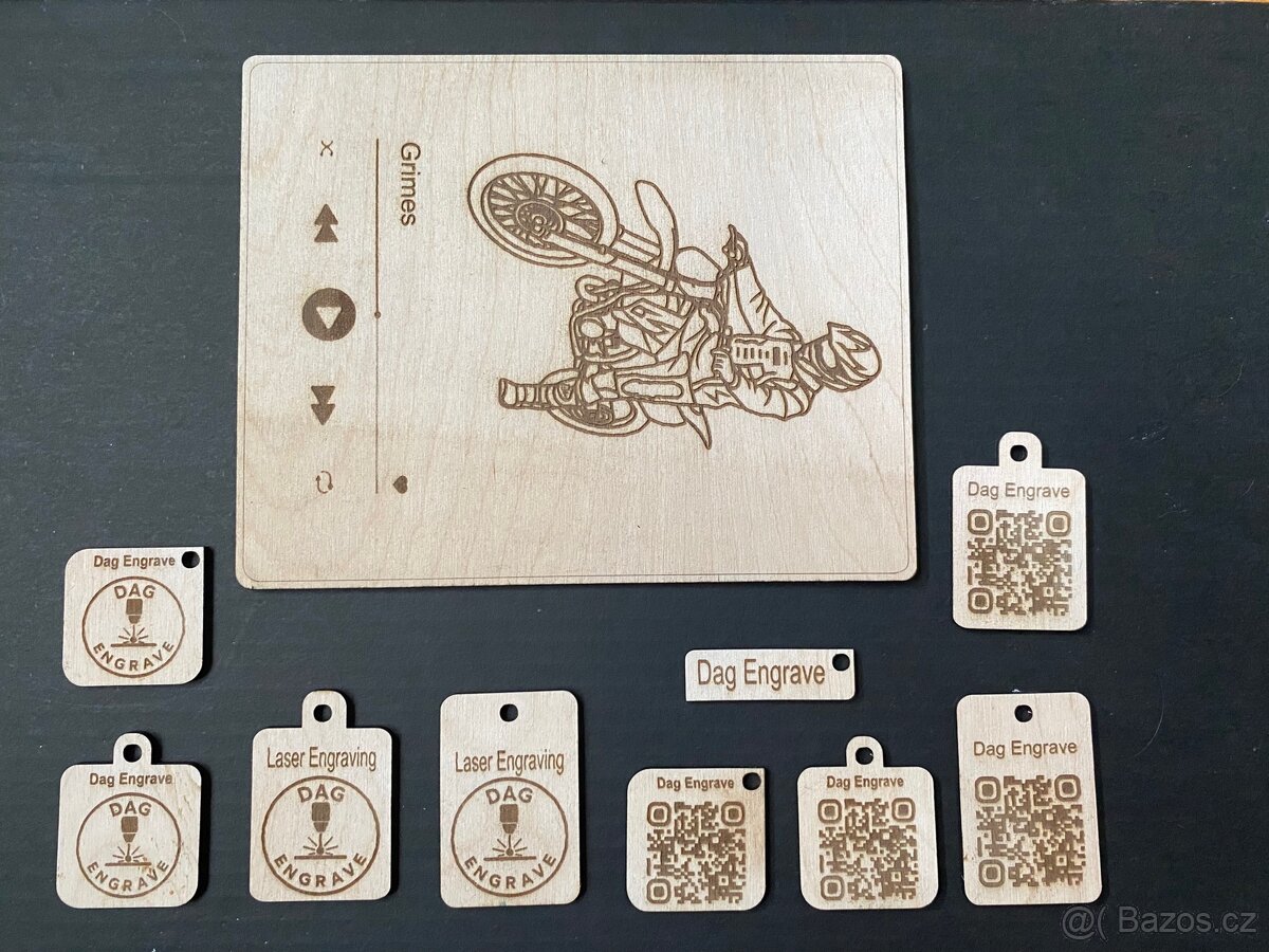 Gravírované klíčenky a dekorační desky