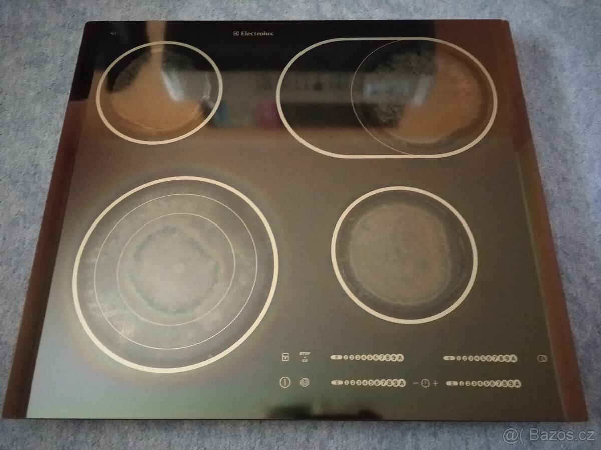 Sklokeramická varná deska Electrolux EHS 60210P