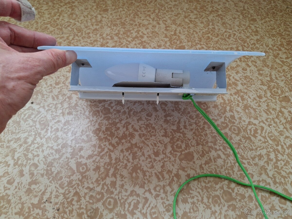 Bodovky s trafem+ lampička stropí