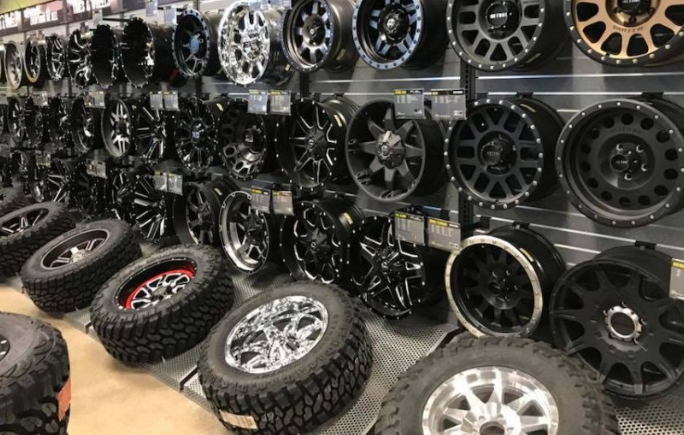 Prodám sady pneu a disky - ceny za sadu