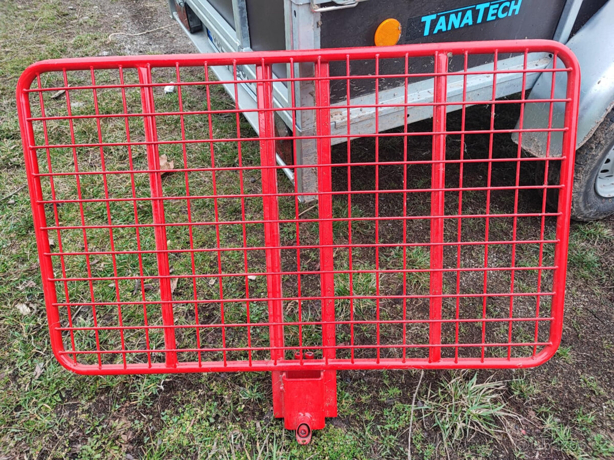 nosič zvěře nákladu na tažné zařízení