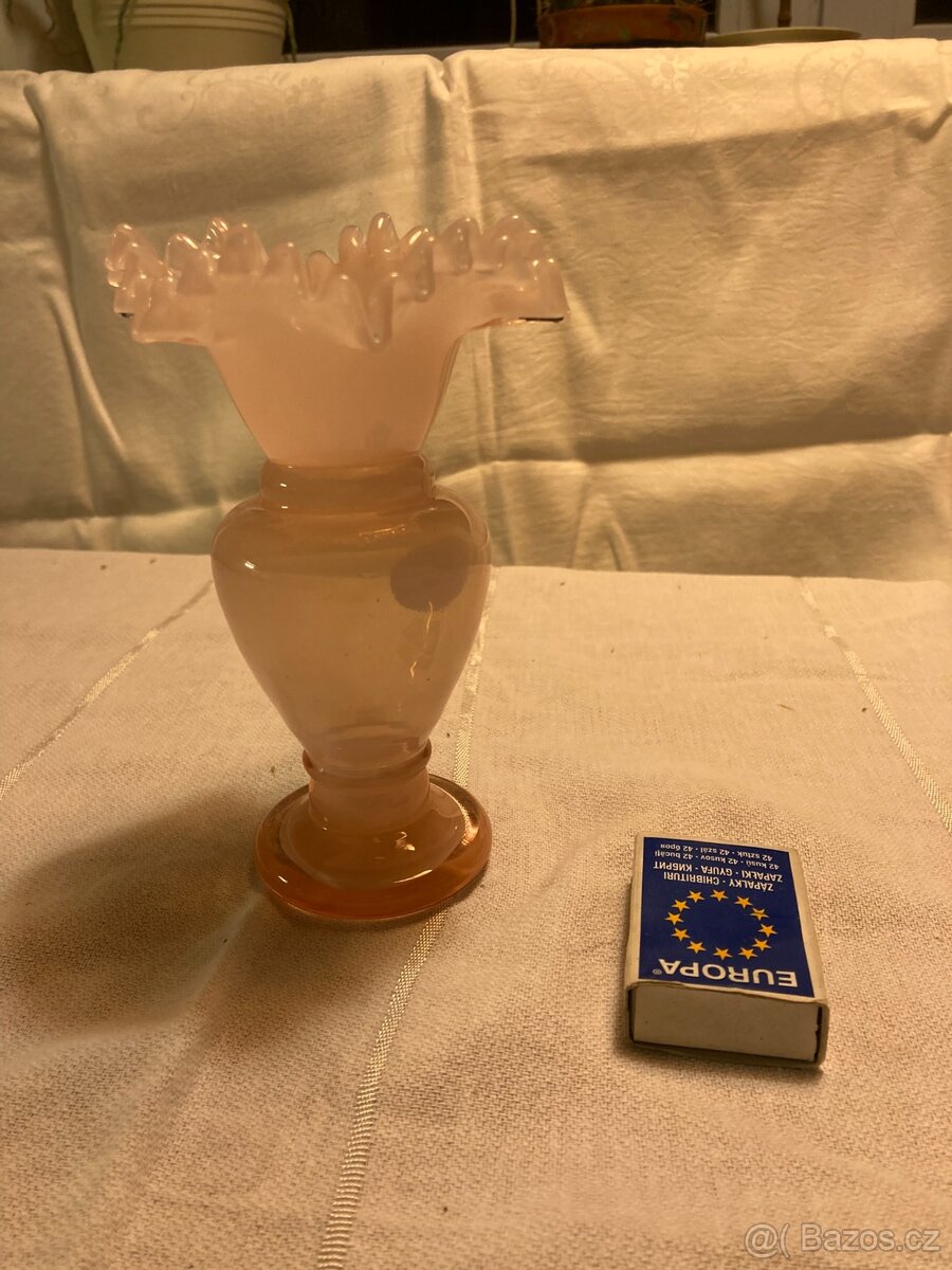 skleněná váza Bohemia Crystal