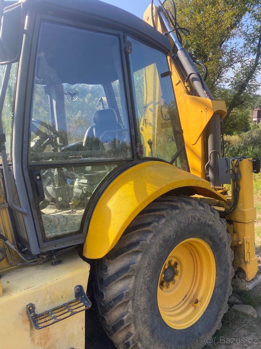 Traktorbagr New Holland LB 110 B