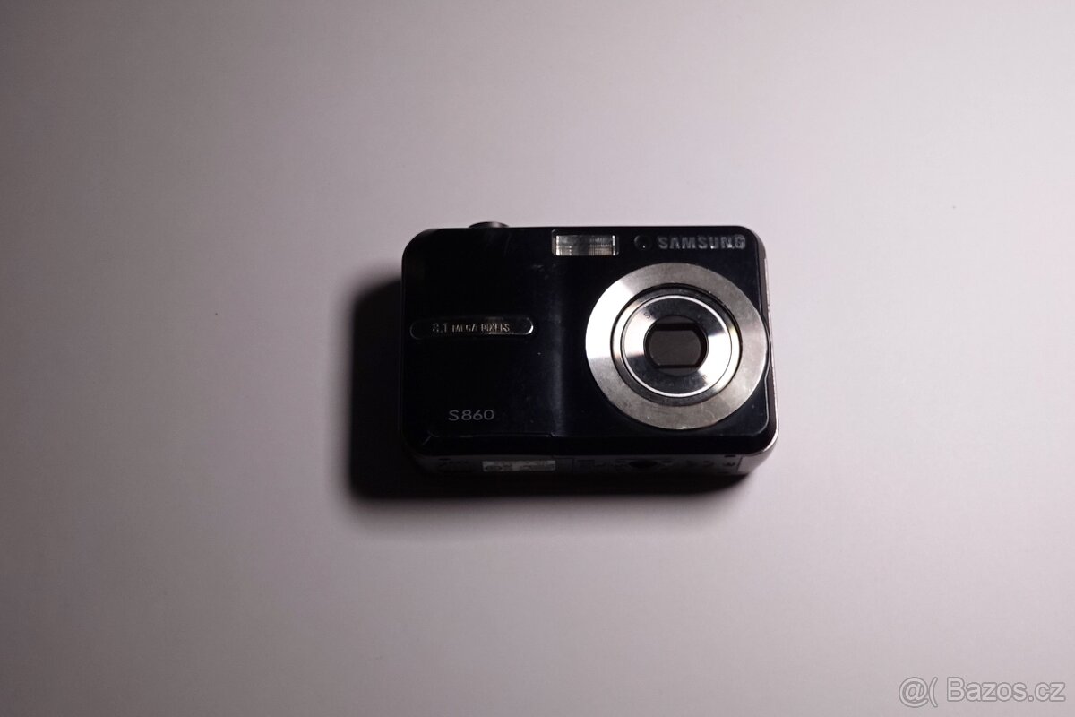 Digitální fotoaparát Samsung S860