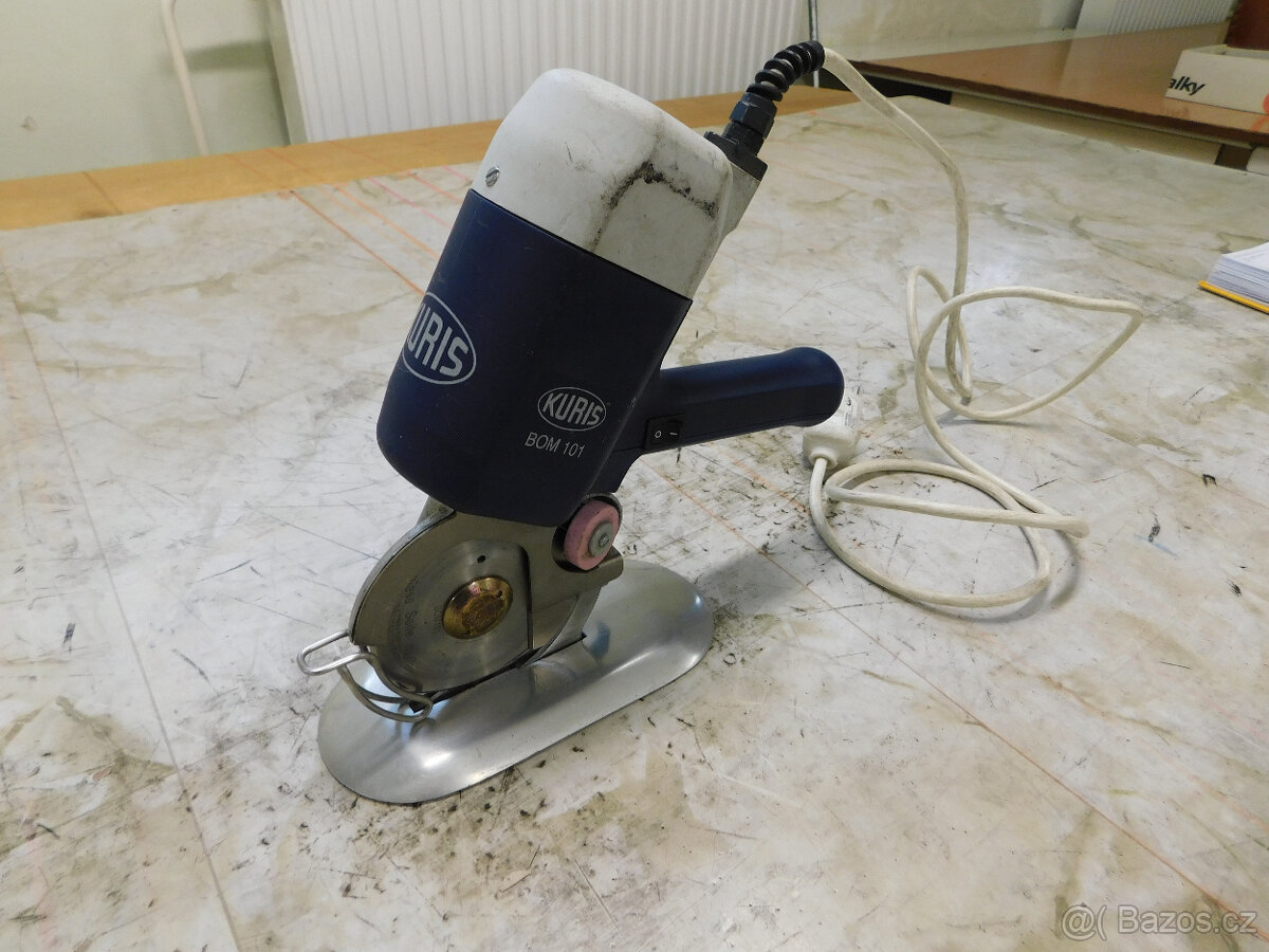 Řezačka kotoučová elektrická KURIS BOM 101