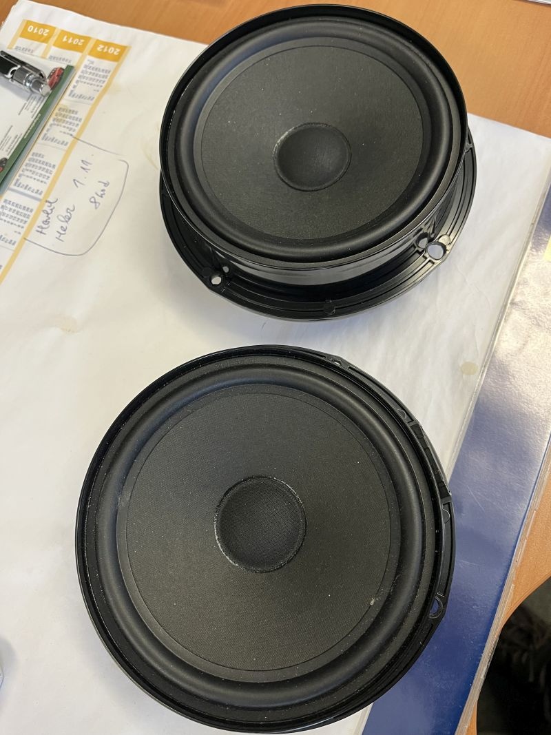 Reproduktory VW Multivan T6.1