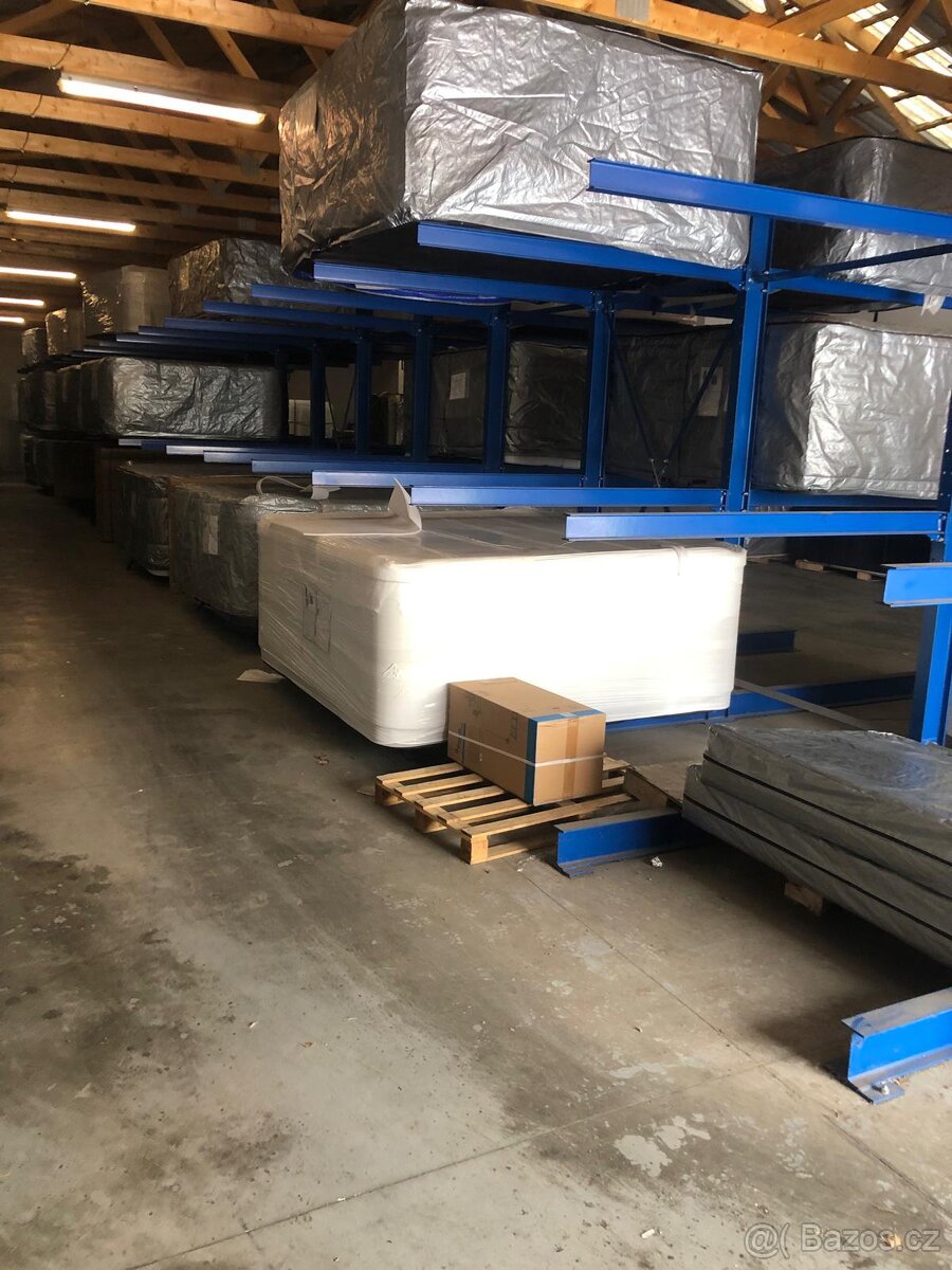 Ocelové konzolové regály