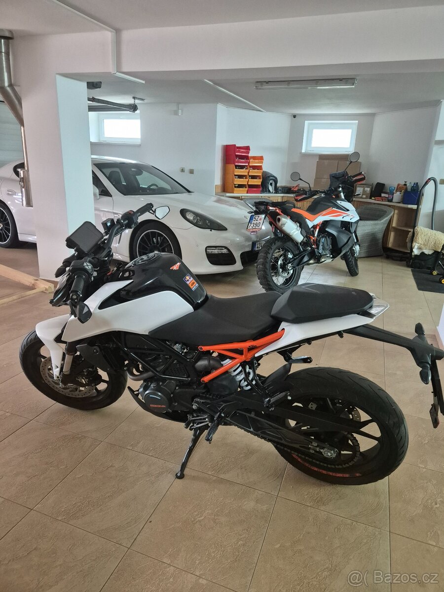 Ktm duke 125