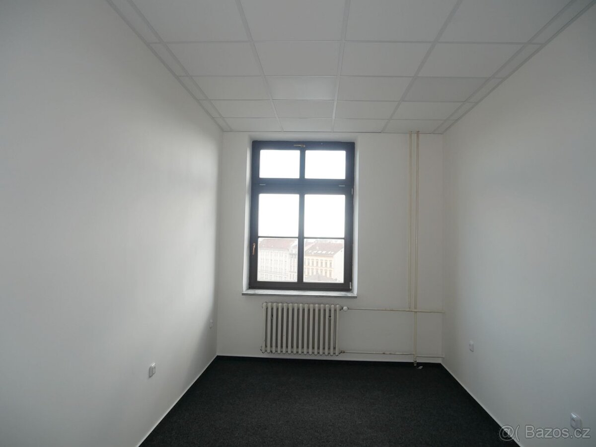 Pronájem kanceláře 14,66 m2 v centru města - ul.Josefská