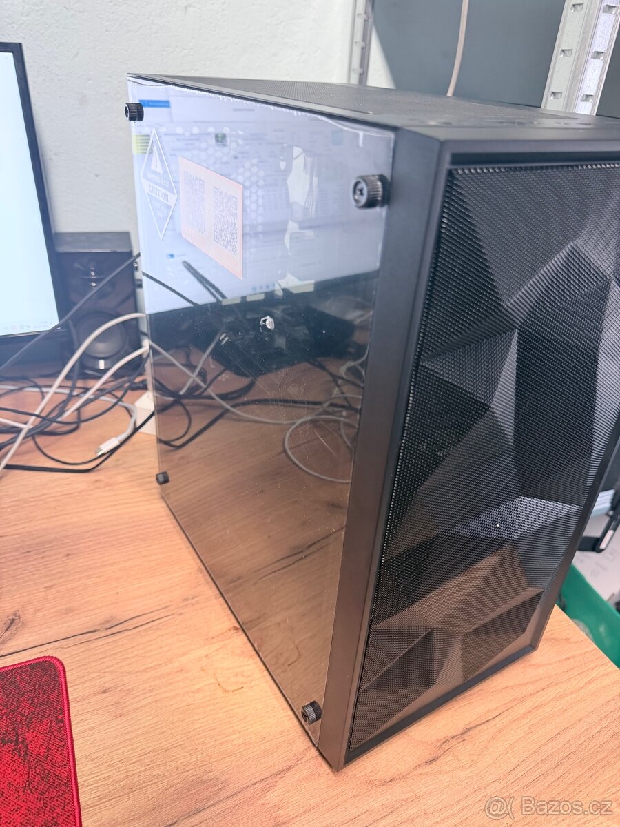 Herní PC – GTX 1070 / i5 / 16 GB RAM