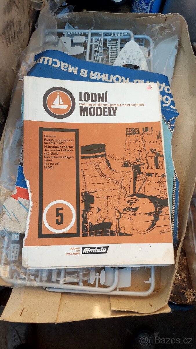 Lodě