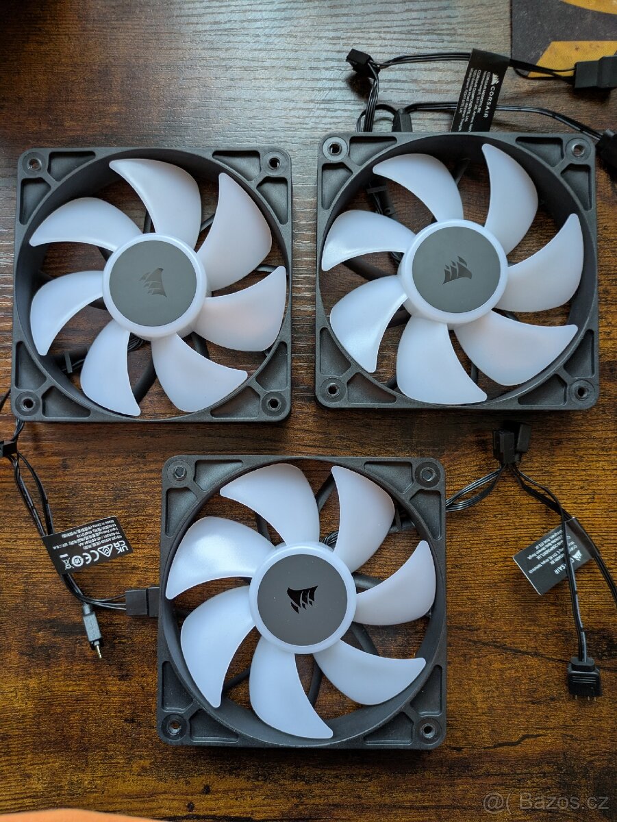 PC ventilátory Corsair RS120 ARGB