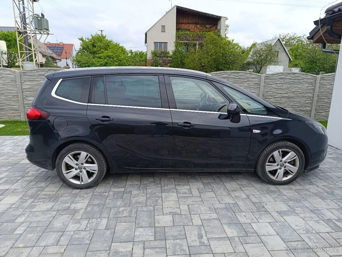 Zafira Tourer C 96kw automat