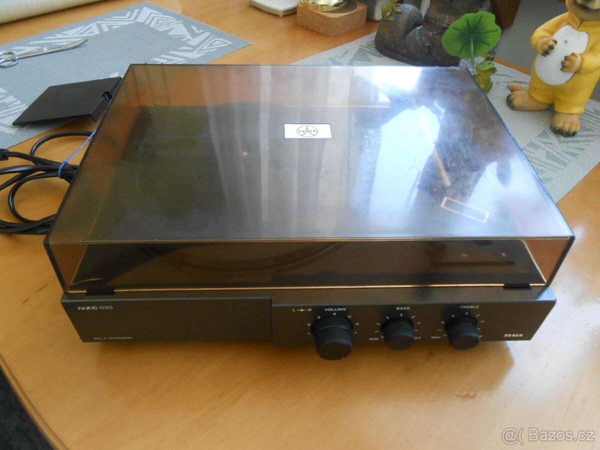 RETRO gramofon TESLA NZC 030 Made in Czechoslovakia