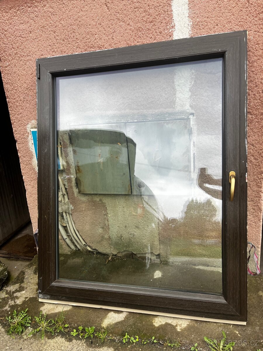 Plastove pouzite okno