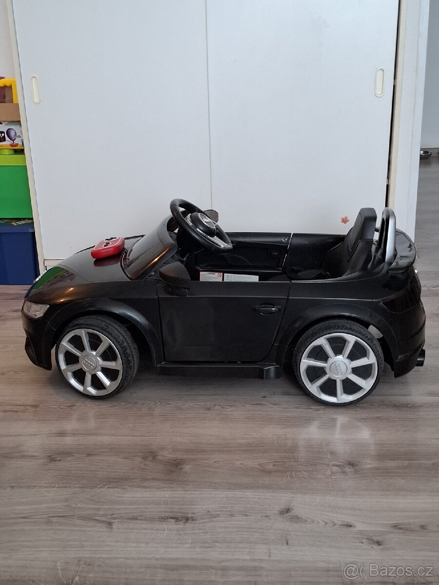 Dětské elektrické autíčko